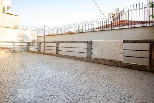 Quintal de casa à venda com 3 quartos, 172m² em Cidade Vargas, São Paulo