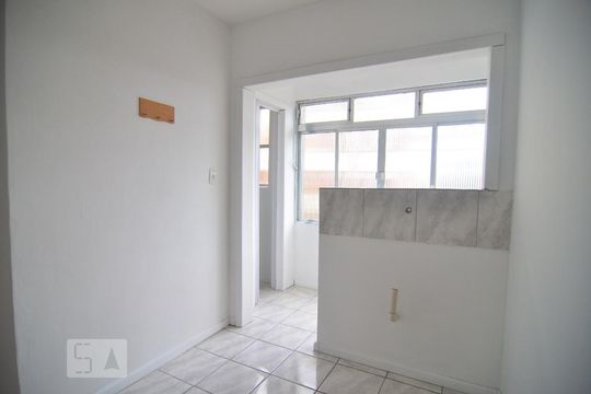 Cozinha de apartamento para alugar com 1 quarto, 32m² em Centro, Canoas