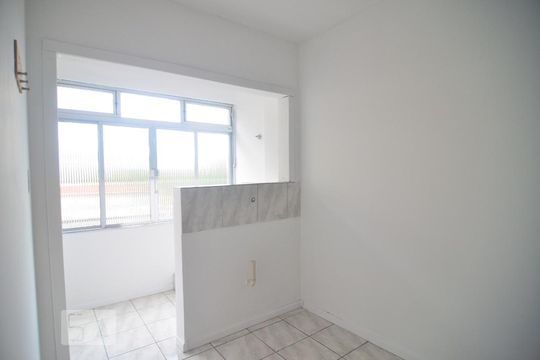 Cozinha de apartamento para alugar com 1 quarto, 32m² em Centro, Canoas