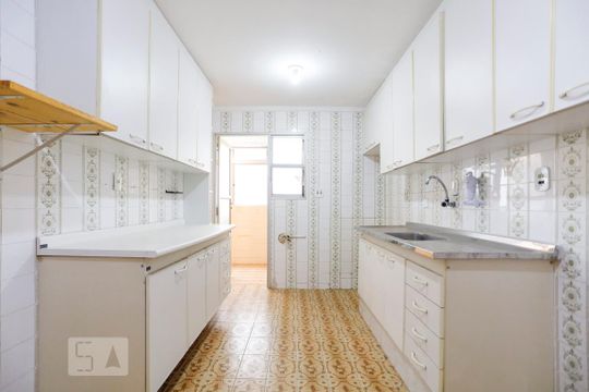Cozinha de apartamento à venda com 3 quartos, 117m² em Consolação, São Paulo