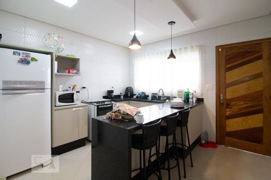Cozinha de casa à venda com 3 quartos, 130m² em Jardim Santa Clara, Guarulhos