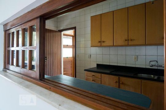 Cozinha de casa à venda com 3 quartos, 220m² em Ipanema, Porto Alegre