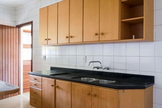 Cozinha de casa à venda com 3 quartos, 220m² em Ipanema, Porto Alegre