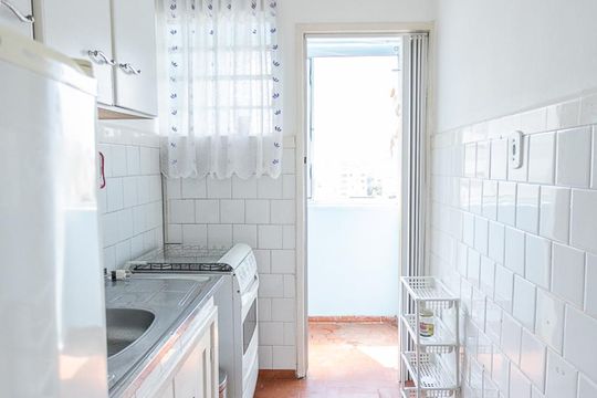 Cozinha de apartamento para alugar com 1 quarto, 31m² em Barra Funda, São Paulo