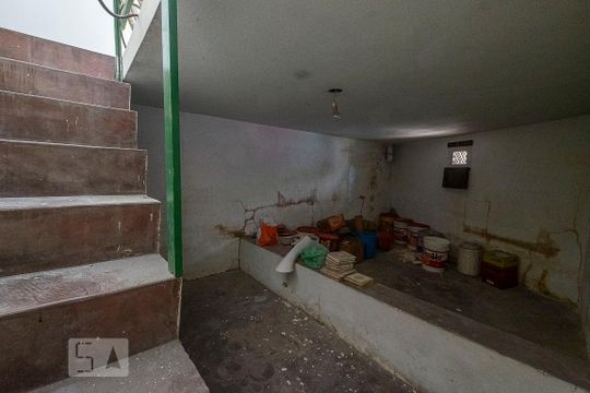 Edícula - Quarto 2 Porão de casa para alugar com 4 quartos, 305m² em Vila Madalena, São Paulo