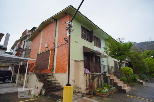 Fachada da Casa de casa de condomínio à venda com 2 quartos, 82m² em Alto Petrópolis, Porto Alegre