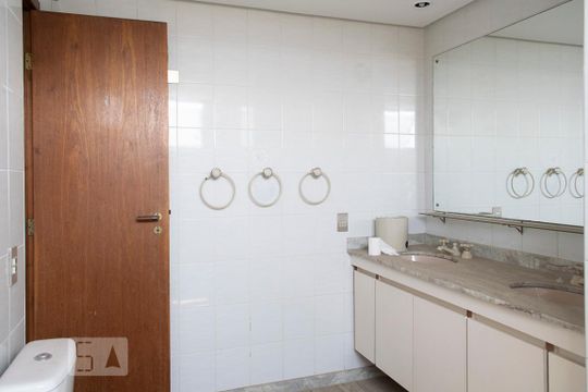 BANHEIRO QUARTO 2 de apartamento para alugar com 5 quartos, 450m² em Santana, São Paulo
