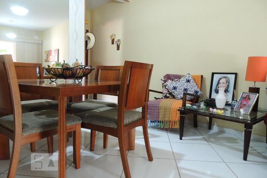 Sala de apartamento à venda com 2 quartos, 70m² em Taquara, Rio de Janeiro