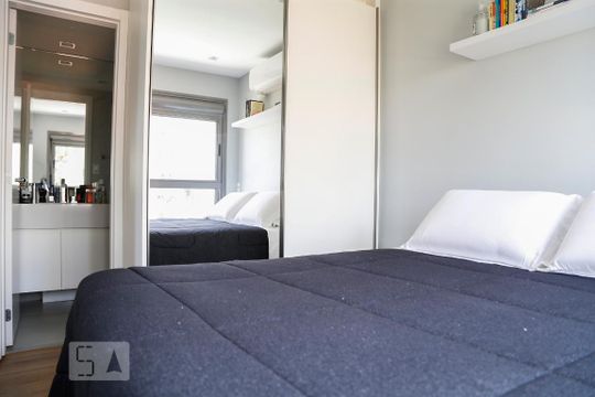 Suite de apartamento à venda com 2 quartos, 70m² em Jardim América, São Paulo