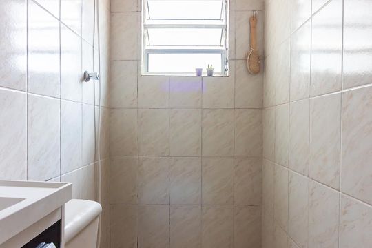 Banheiro de casa para alugar com 4 quartos, 143m² em Santo Antônio, Osasco