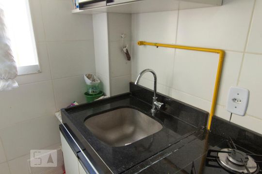 Cozinha - Torneira de apartamento à venda com 2 quartos, 40m² em Vila Nova, Porto Alegre