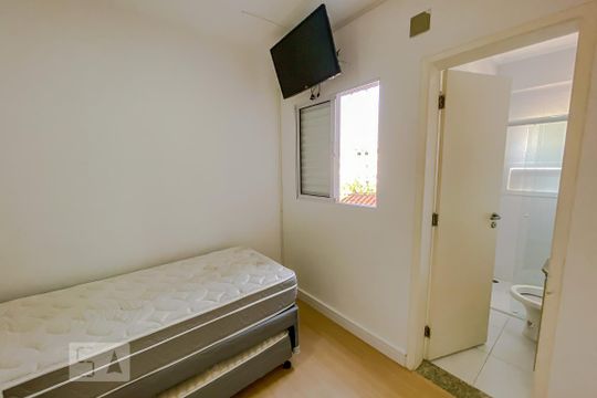 Suite de casa para alugar com 3 quartos, 115m² em Vila Carrão, São Paulo