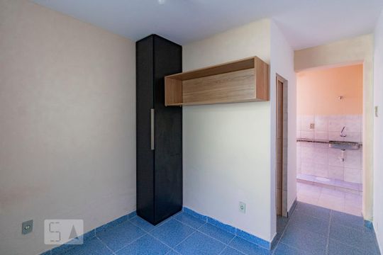 Quarto de kitnet/studio à venda com 1 quarto, 30m² em Sagrada Família, Belo Horizonte