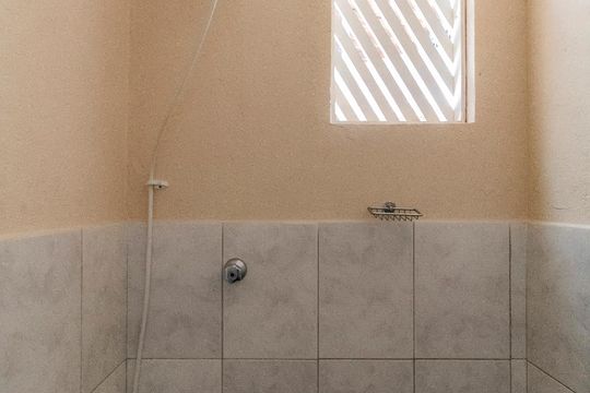 Banheiro de kitnet/studio à venda com 1 quarto, 30m² em Sagrada Família, Belo Horizonte