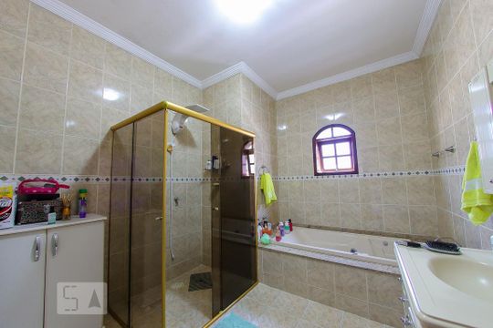 Banheiro da Suite de casa à venda com 4 quartos, 384m² em Vila Paulista, Guarulhos