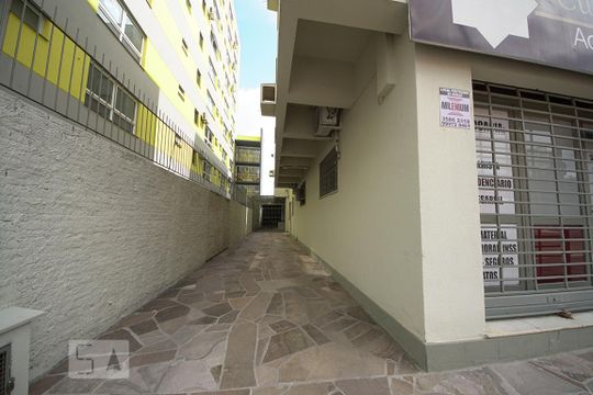 Garagem de apartamento para alugar com 3 quartos, 110m² em Pátria Nova, Novo Hamburgo