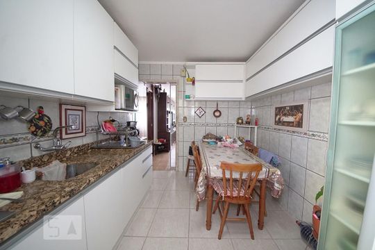 Cozinha de apartamento para alugar com 3 quartos, 110m² em Pátria Nova, Novo Hamburgo