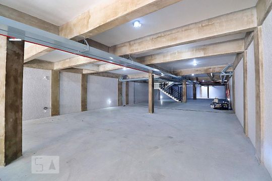 Garagem de apartamento à venda com 2 quartos, 120m² em Vila Lea, Santo André