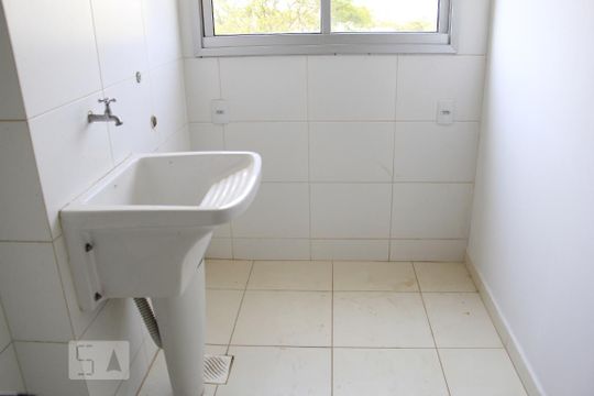 Área de Serviço de apartamento para alugar com 2 quartos, 58m² em Vila Rosa, Goiânia