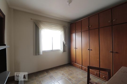 Quarto 2 de apartamento para alugar com 2 quartos, 65m² em Mooca, São Paulo