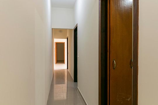 Corredor de casa à venda com 3 quartos, 150m² em Penha de França, São Paulo