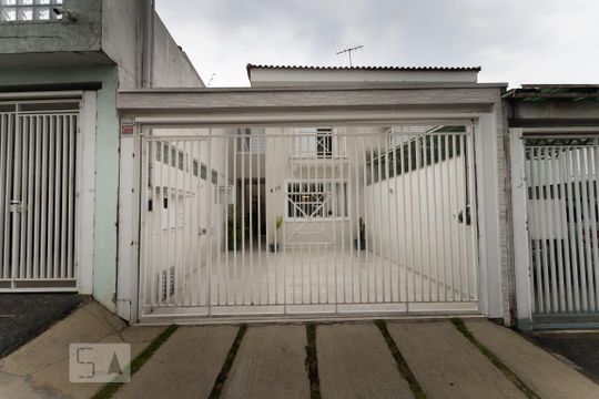 Fachada de casa à venda com 3 quartos, 120m² em Vila Graciosa, São Paulo