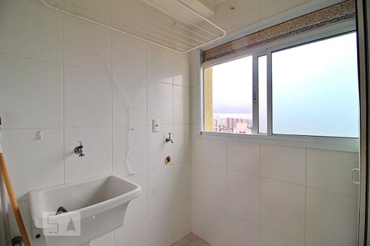 Área de Serviço de apartamento para alugar com 2 quartos, 52m² em Vila Príncipe de Gales, Santo André