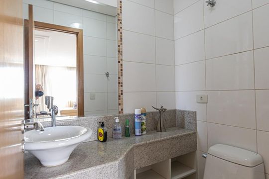 Lavabo de apartamento à venda com 4 quartos, 210m² em Vila Carrão, São Paulo