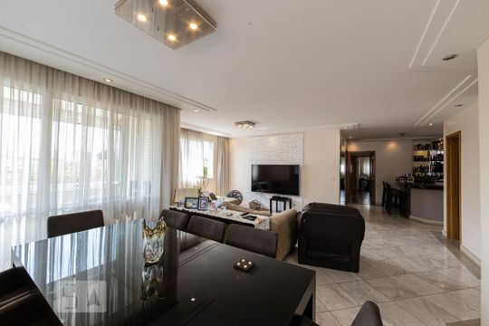 Apartamento à venda com 4 quartos, 210m² em Vila Carrão, São Paulo