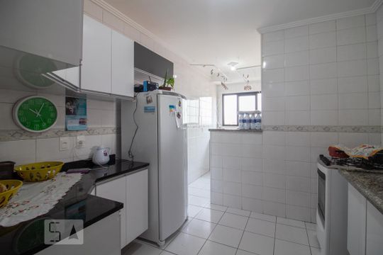 Cozinha de apartamento à venda com 2 quartos, 70m² em Baeta Neves, São Bernardo do Campo