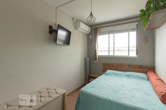 Quarto 1 de apartamento à venda com 2 quartos, 47m² em Sarandi, Porto Alegre