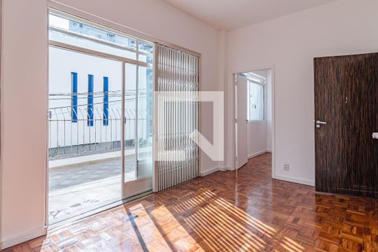 Apartamento à venda com 2 quartos, 50m² em Jardim Paulista, São Paulo
