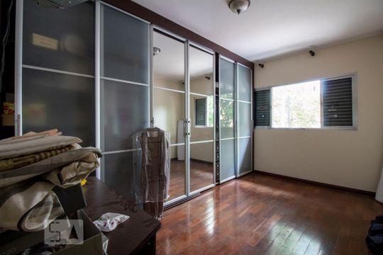 Suíte 1 de casa para alugar com 4 quartos, 230m² em Vila da Saúde, São Paulo
