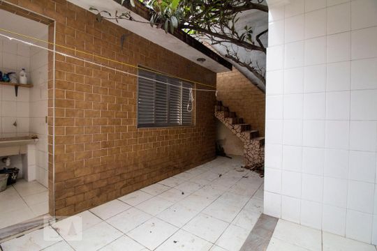 Quintal de casa para alugar com 4 quartos, 230m² em Vila da Saúde, São Paulo