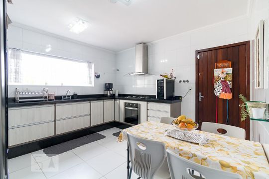 Cozinha de casa à venda com 3 quartos, 195m² em Vila Rosália, Guarulhos