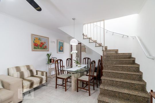 Sala de casa à venda com 3 quartos, 195m² em Vila Rosália, Guarulhos