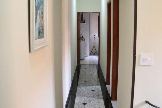 Corredor de casa à venda com 4 quartos, 208m² em Vila Alpina, São Paulo