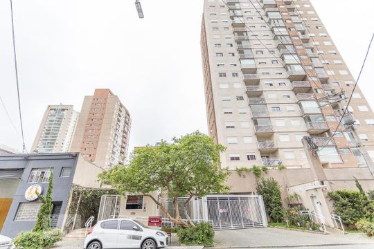 Fachada de apartamento à venda com 2 quartos, 62m² em Lapa, São Paulo