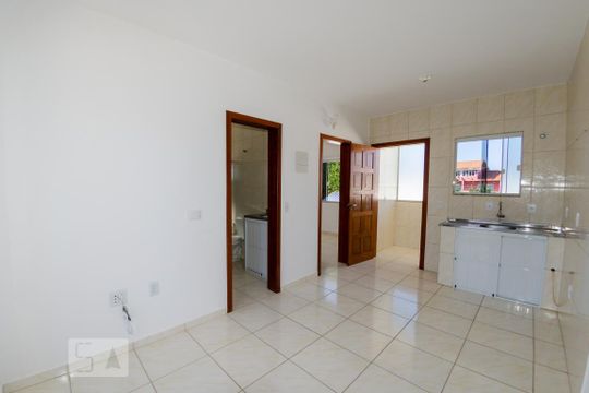Sala de apartamento para alugar com 1 quarto, 65m² em São João do Rio Vermelho, Florianópolis