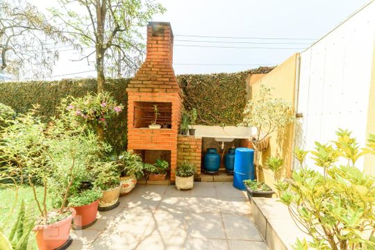 Quintal de casa à venda com 3 quartos, 198m² em Rudge Ramos, São Bernardo do Campo