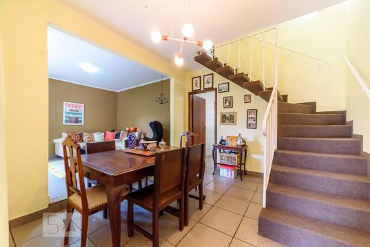 Casa à venda com 3 quartos, 198m² em Rudge Ramos, São Bernardo do Campo