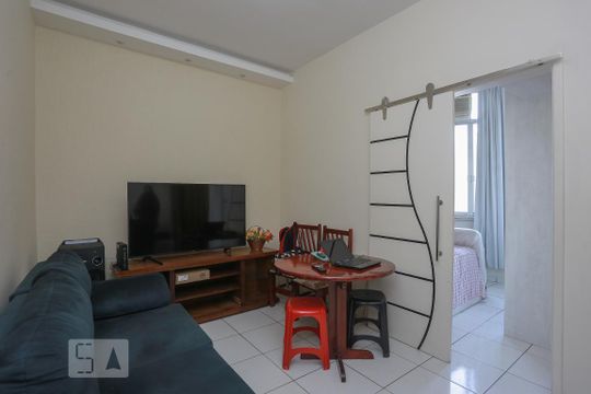 Sala de apartamento à venda com 1 quarto, 40m² em Estácio, Rio de Janeiro