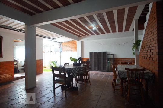 Espaço Gourmet de casa à venda com 3 quartos, 150m² em Santa Maria Goretti, Porto Alegre