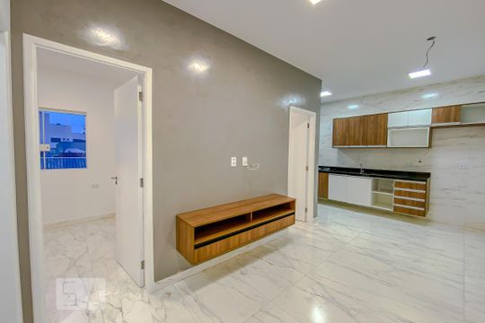 Sala de apartamento para alugar com 2 quartos, 40m² em Cidade Mãe do Céu, São Paulo