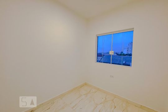 Quarto de apartamento para alugar com 2 quartos, 40m² em Cidade Mãe do Céu, São Paulo