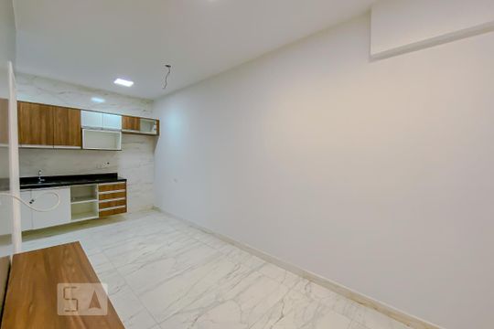 Sala de apartamento para alugar com 2 quartos, 40m² em Cidade Mãe do Céu, São Paulo