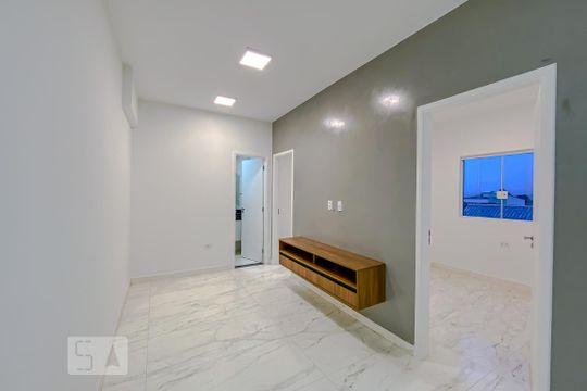 Apartamento para alugar com 2 quartos, 40m² em Cidade Mãe do Céu, São Paulo