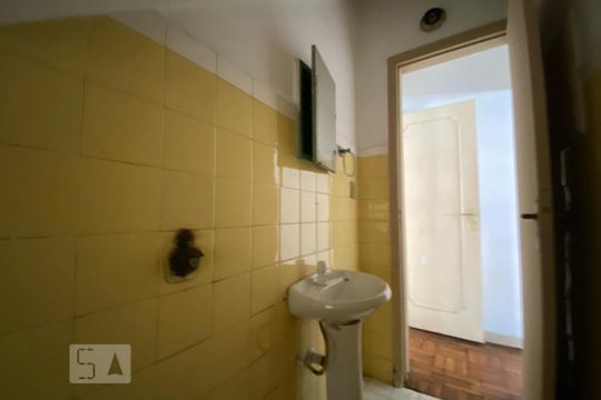 Lavabo de casa à venda com 2 quartos, 129m² em Vila Sônia, São Paulo