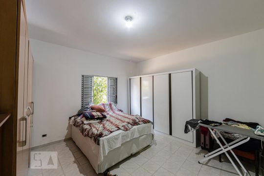 Quarto de casa para alugar com 1 quarto, 100m² em Vila Nova Manchester, São Paulo