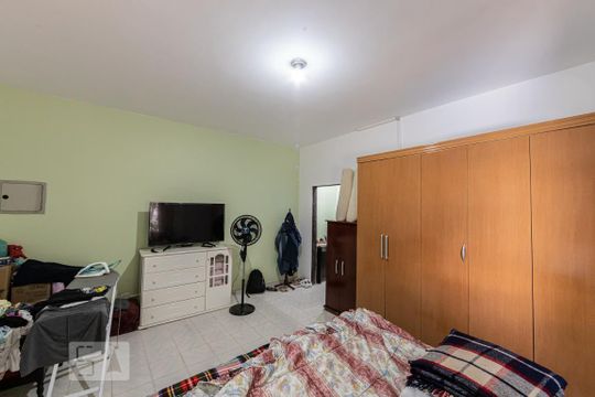 Quarto de casa para alugar com 1 quarto, 100m² em Vila Nova Manchester, São Paulo